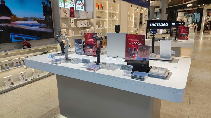 Dự án Bảng giá điện tử ESL tại ShopDunk