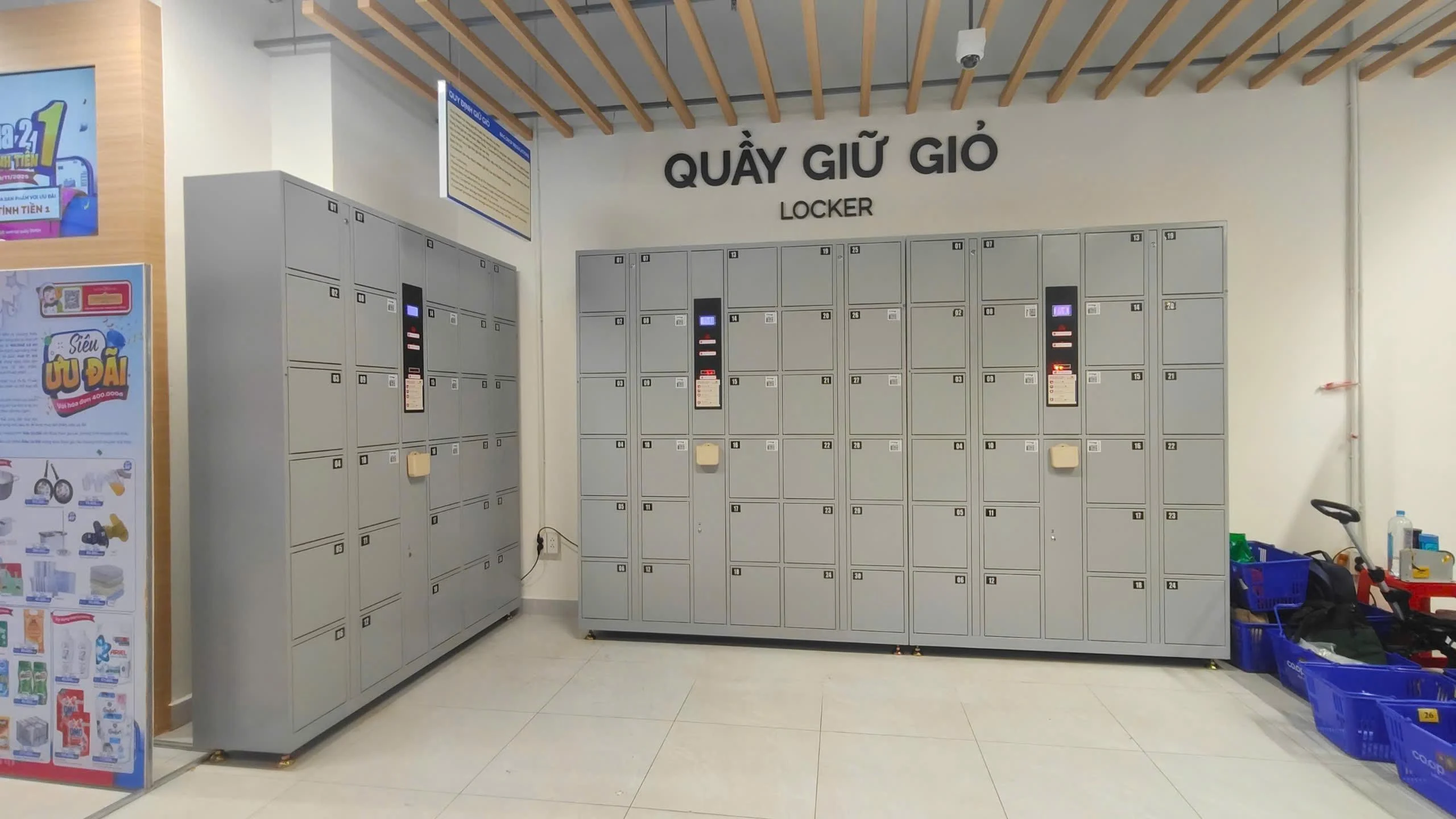 Tự phục vụ bằng Kiosk và Smart Locker