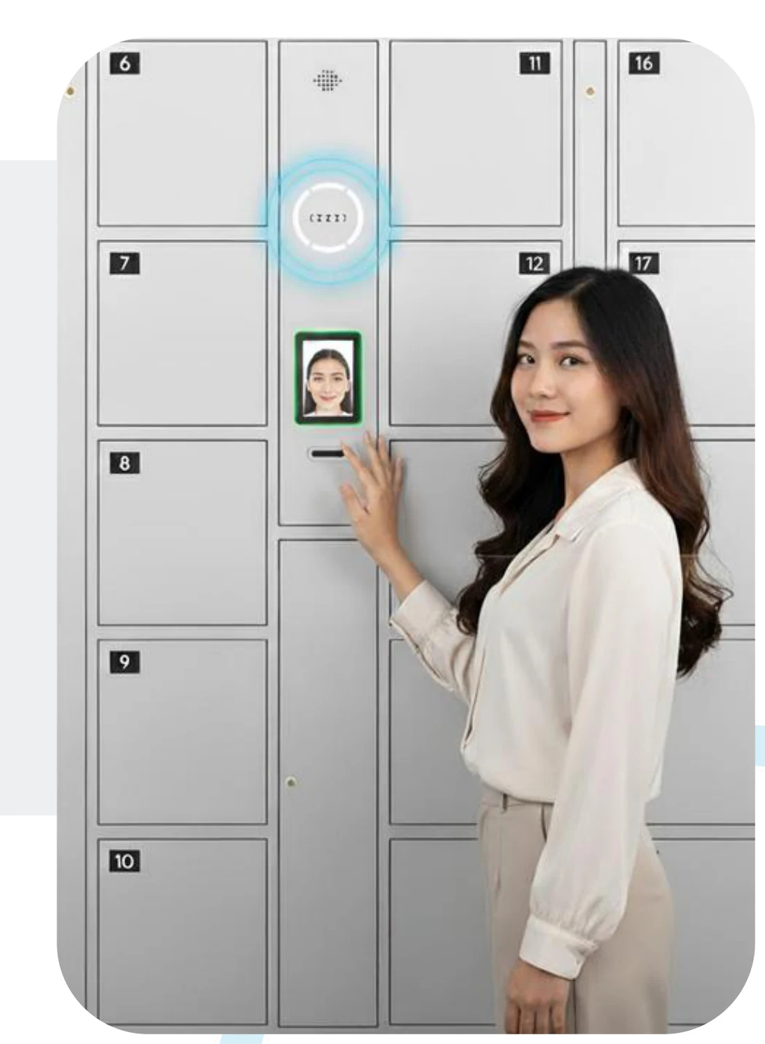 Khách hàng mở tủ giữ đồ thông minh Smart Locker bằng nhận diện khuôn mặt